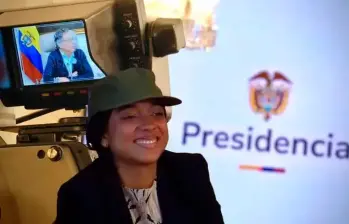 La joven funcionaria fue presentada por el presidente Gustavo Petro en un Consejo de Ministros televisado. FOTO CAPTURA DE PANTALLA