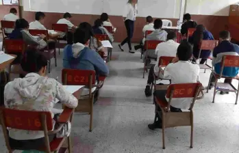 Es incierto que las actividades en los colegios oficiales serán interrumpidas este miércoles y jueves. Foto: Colprensa