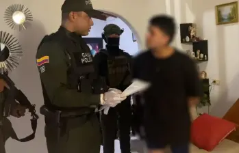 Uno de los hombres capturados por secuestro extorsivo en Antioquia. FOTO Policía.