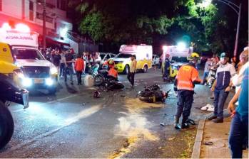 Los lesionados fueron trasladados a centros asistenciales como la Clínica Fundadores y la Clínica Medellín de Occidente. FOTO: Cortesía