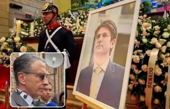 El neurocirujano fue uno de los asistentes a la despedida del senador. Imagen, Colprensa y captura de video. 