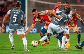 Imágenes del encuentro entre el DIM y Junior, que culminó 2-2. FOTO JUAN ANTONIO SÁNCHEZ