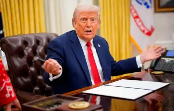 Durante su segundo mandato, Donald Trump ha hecho varios esfuerzos para que el gobierno federal controle el desarrollo de la IA, pero esto enfrentan una intensa oposición política y legal. FOTO: AFP