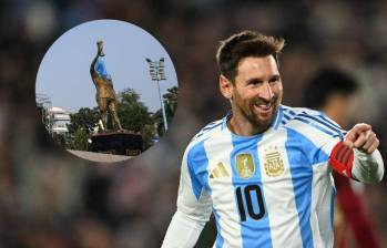 India presentó una estatua de 21 metros dedicada a Lionel Messi. FOTO: AFP