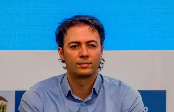 Daniel Quintero propuso realizarla bajo el amparo del Polo Democrático, la UP o el Partido Comunista para evitar riesgos jurídicos y mantener la unidad del bloque. FOTO: JAIME PÉREZ