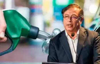 El presidente Gustavo Petro afirmó que el déficit de la gasolina “jamás debió pagarse con recursos del presupuesto”. Foto: Archivo y Cortesía