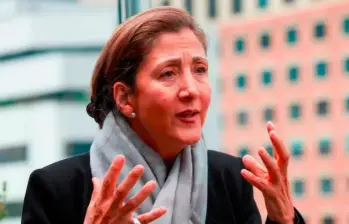 La candidata al Senado cuestionó que los exjefes guerrilleros rechacen el uso de brazaletes electrónicos pese a su responsabilidad en secuestros. FOTO: COLPRENSA.