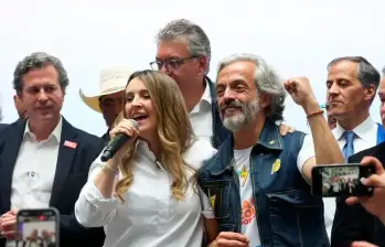 La fórmula presidencial de la centroderecha: la senadora Paloma Valencia y el exdirector del Dane, Juan Daniel Oviedo. FOTO CORTESÍA