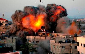 Bombardeo donde murió personal humanitario en la Franja de Gaza. Foto: Captura de pantalla