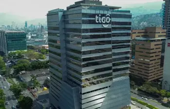 Sede de Tigo-UNE en Medellín. FOTO: MANUEL SALDARRIAGA QUINTERO
