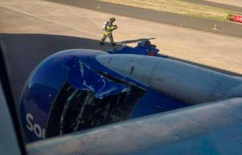 El último incidente que ocurrió con un avión Boeing fue el pasado 8 de abril en un vuelo de Southwest Airlines entre Denver y Houston, Estados Unidos. FOTO: TOMADA DEL X DE @rawsalerst