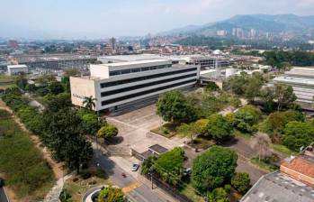 Las otrora instalaciones de Coltabaco en Medellín le darán espacio a un nuevo desarrollo inmobiliario. FOTO archivo