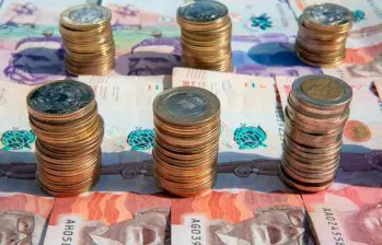 El decreto establece nuevas tarifas de autorretención del 4,5% para sectores como la extracción de gas natural, oro, hulla, y también para la generación de energía y la producción de gas. FOTO: EL COLOMBIANO