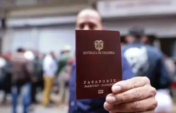 Es importante asistir a la cita en el día y la hora establecida en su agendamiento y presentar el documento de identidad original, ya sea de la cédula vigente o contraseña por primera vez expedida por la Registraduría.Foto: Colprensa
