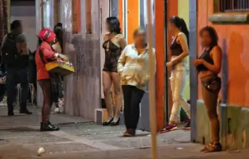 El agresor admitió haber rociado con alcohol a la mujer, pero aseguró que fue ella misma quien se prendió fuego. Ella estaba en condición de prostitución. Foto: Colprensa (referencia)