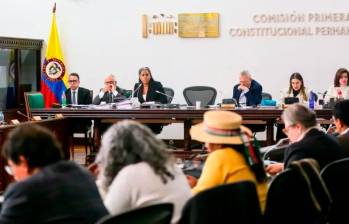 La iniciativa se discute en primer debate en la Comisión Primera del Senado. FOTO: COLPRENSA