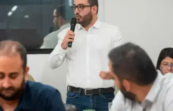 Johan Steven Londoño, exgerente de Proyectos Estratégicos, se postuló para una entidad clave del Ministerio de Hacienda. FOTO: Cortesía Alcaldía de Medellín 