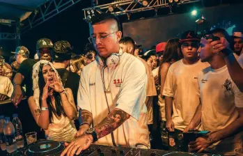 El DJ Zandú, quien asistió al evento de música electrónica donde se registró la masacre (Atlántico), relató cómo logró salvarse antes del ataque. FOTO: REDES SOCIALES @zandudj