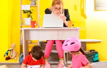 El autocuidado y la distribución de tareas son cruciales para cuidar la salud mental de las madres.