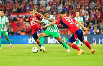 DIM y Nacional se enfrentan en el Atanasio. FOTO CAMILO SUÁREZ