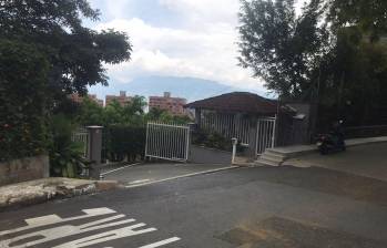 Dentro de este conjunto residencial de la comuna 14 (El Poblado) ocurrió la muerte de Alexandra Alarcón, de 22 años, en medio de una fiesta que ya cumplía cuatro días. FOTO: LAURA ROSA JIMÉNEZ VALENCIA