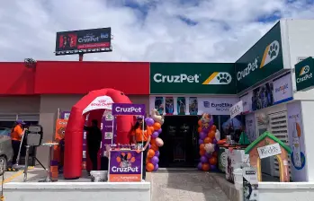 La marca busca acompañar a los tutores en cada etapa del cuidado de sus mascotas. FOTO: Cortesía Cruz Verde