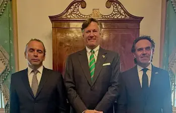 Landau mencionó que Petro no lo iba a dejar entrar a Colombia para asistir a las exequias de Miguel Uribe Turbay, algo que el propio mandatario colombiano expuso jactándose de finalmente no haberlo hecho. Foto: Federico Gutiérrez