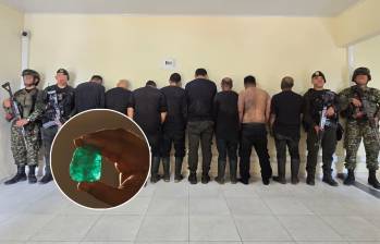 Varios integrantes del comando armado fueron capturados tras el asalto a la mina de esmeraldas en Maripí, Boyacá. FOTO: Ejército Nacional y Colprensa