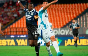Medellín estrena uniforme azul oscuro y negro frente a Millonarios. FOTO CAMILO SUÁREZ