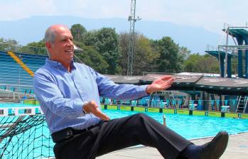 Sergio Pérez, en 2016, cuando la Liga de Natación de Antioquia cumplió 50 años. FOTO CORTESÍA GABRIEL BUITRAGO