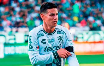 El volante colombiano James Rodríguez suma dos partidos sin jugar en la Liga de México. FOTO: TOMADA DEL X DE LEÓN