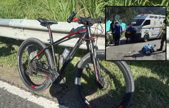 Escena del lugar del accidente donde falleció un ciclista en Caldas, Antioquia. FOTO: Cortesía Denuncias Antioquia