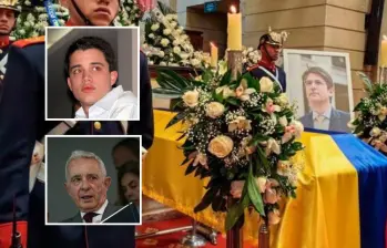 Jerónimo Uribe estuvo en representación de su padre, el expresidente Álvaro Uribe Vélez, y se refirió sobre la ausencia de su padre en el funeral de Miguel Uribe. FOTO: Colprensa