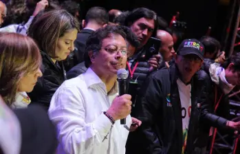 Desde la campaña de 2022 se incrementaron los rumores de los comportamientos inadecuados del entonces candidato relacionados con el consumo de alcohol. FOTO Colprensa 
