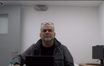 El exjefe paramilitar, Salvatore Mancuso está privado de la libertad en la cárcel La Picota de Bogotá. Foto: captura de pantalla de audiencia.