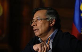 El presidente Gustavo Petro ha hecho 21 alocuciones en lo que va del año, generando un desinterés crecientes en los televidentes aumentando el número de población que pasa el canal o apaga el televisor cuando el mandatario habla. Foto: Colprensa