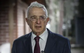 La defensa del expresidente Álvaro Uribe se pron unció frente al fallo de hoy 28 de julio de 2025. FOTO: MANUEL SALDARRIAGA 