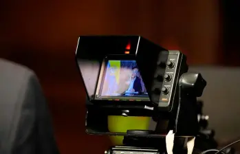  El presidente Gustavo Petro rechazó el fallo y lo calificó como un abuso contra la libertad de prensa y de expresión.