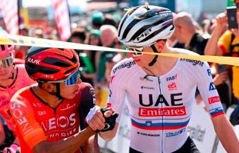 Antes del inicio de la Vuelta a Cataluña, Egan tuvo un bonito encuentro con Pogacar, quien le deseó hace dos años una buena recuperación al colombiano para que se volvieran a encontrar en carretera. FOTO GETTY