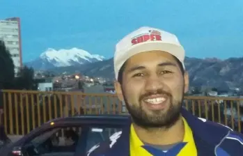 Sergio Blanco era uno de los líderes y referentes de La Guardia Albiroja, barra de Santa Fe, en Bogotá. FOTO: Tomad de redes sociales