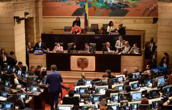 Al Congreso le quedan 18 días para aprobar el plan de financiamiento del Gobierno. FOTO: Colprensa Al Congreso le quedan 18 días para aprobar el plan de financiamiento del Gobierno. FOTO: Colprensa