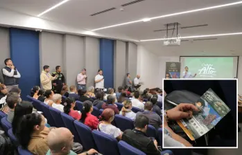 Adelante, como será el futuro proyecto. Atrás, encuentro de socialización. FOTO: Cortesía Alcaldía de Itagüí. Adelante, como será el futuro proyecto. Atrás, encuentro de socialización. FOTO: Cortesía Alcaldía de Itagüí.