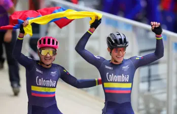 Miguel Ángel Marín, de El Carmen de Viboral, y Jerónimo Calderón, de Copacabana, reyes continentales de la prueba mádison. FOTO CORTESÍA FEDECICLISMO