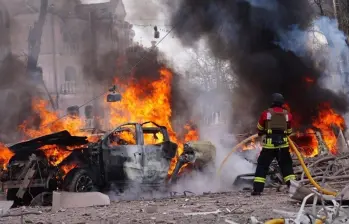 Ataque ruso en la ciudad ucraniana de Sumy, a 13 de abril de 2025 Foto: Europa Press - Remitida por Ministerio del Interior de Ucrania.