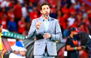 El exfutbolistas paraguayo Jorge Bava salió campeón con Santa Fe en el Apertura del 2025. FOTO: MANUEL SALDARRIAGA 