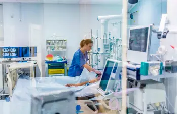 El área de salud es hoy uno de los mayores generadores de empleo en Colombia, con miles de vacantes activas. FOTO: GETTY