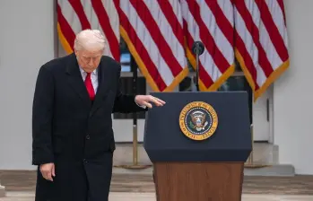 El presidente de Estados Unidos, Donald Trump, mandó un fuerte mensaje a Irán si atentan contra los manifestantes. FOTO: XINHUA