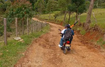 Harán nueva vía hacia la vereda Granizal de Bello, donde hace poco murieron 25 personas por alud 