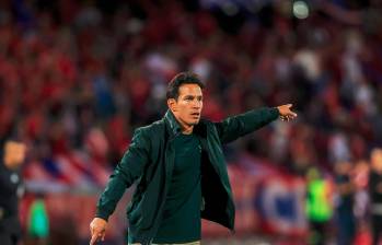 El técnico Diego Arias durante el clásico frente al Medellín. FOTO CAMILO SUÁREZ El técnico Diego Arias durante el clásico frente al Medellín. FOTO CAMILO SUÁREZ