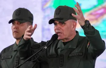 El ministro de Defensa venezolano, Vladimir Padrino Lopez, explicó los alcances de las operaciones de aeronaves espías de EE. UU. FOTO AFP